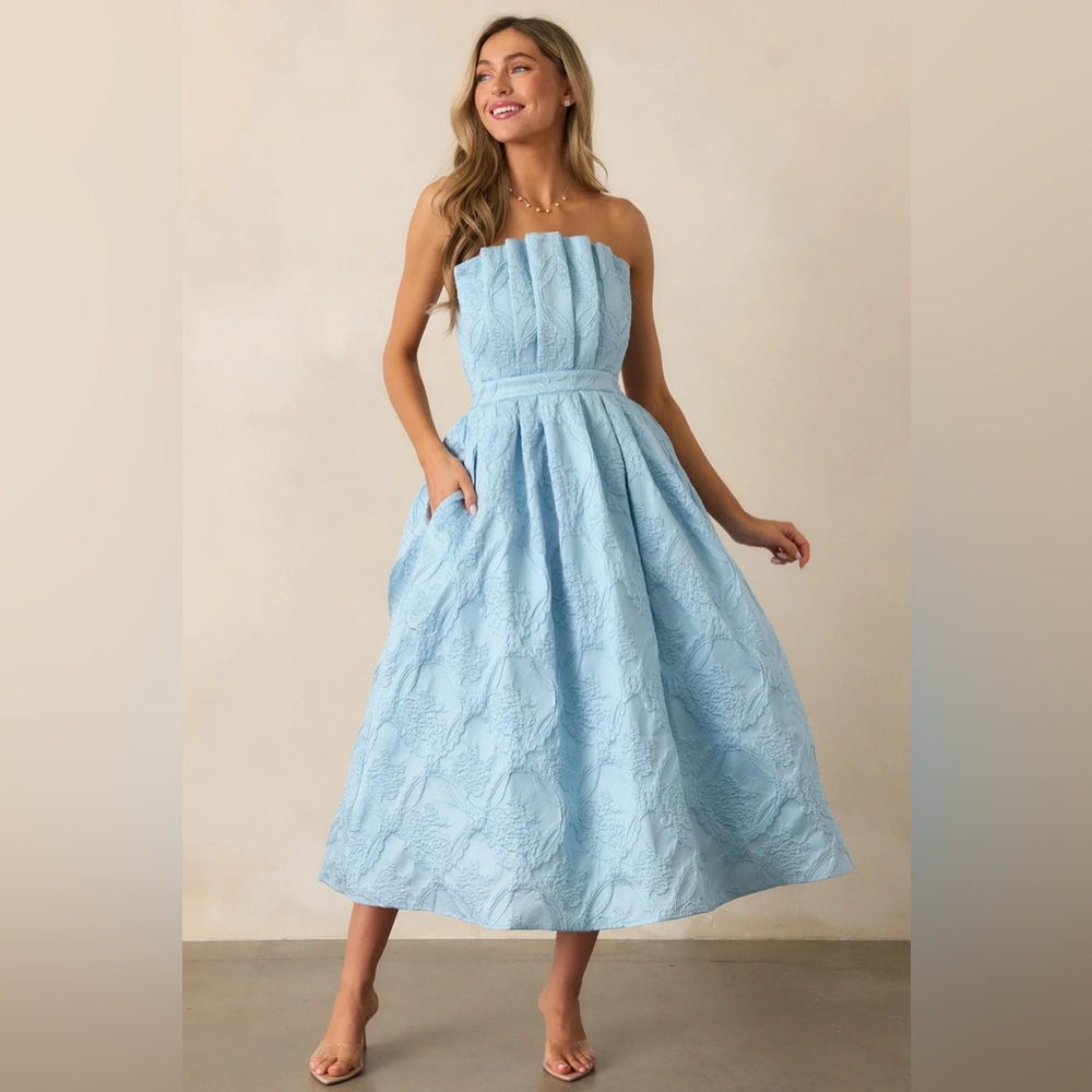 THE GENEVIEVE SKY BLUE FLORAL JACQUARD STRAPLESS MIDI DRESS- sold out online
